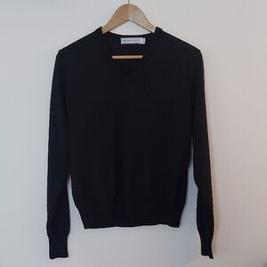 Givenchy Sport Eyelet Knit V Neck Sweater Ribbed Knit Cuffs Vintage Size 42